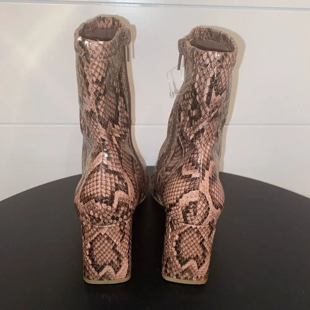 Steve Madden Woman HARL Animal Print Bootie Size: 8M